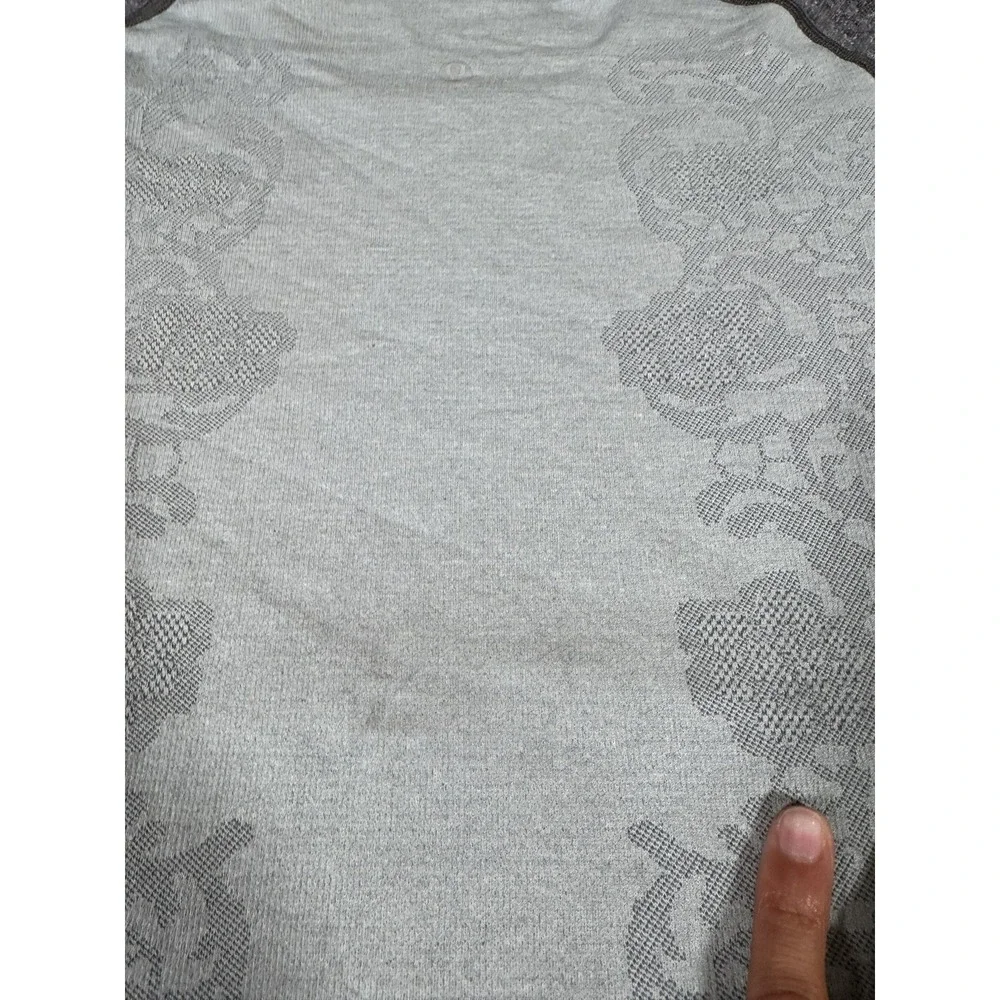 Lululemon Swiftly Tech Shirt Womens 10 Gray Floral Short Sleeve Yoga Athletic